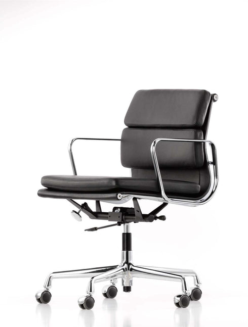 Eames Soft Pad Chair - EA 217